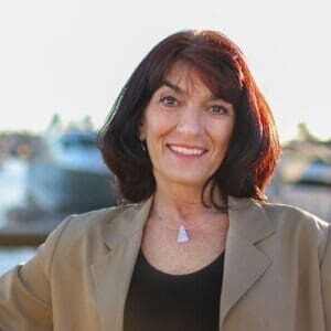 jennifer-winship-02-500x500-1-300x300